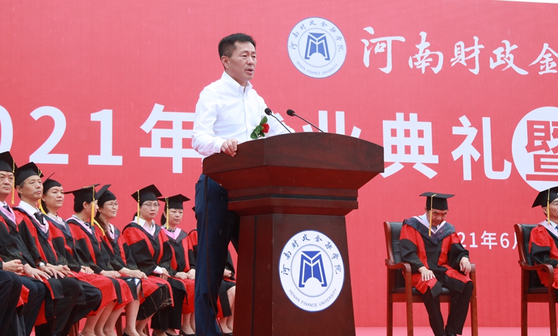 校友代表朱杰发言 太阳成集团tyc122cc